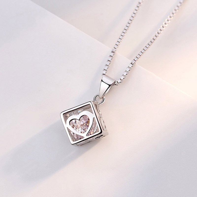 Fashion Pendant Love Rubik's Cube Pendant Necklace Platinum Silver Jewelry Jewelry Accessories